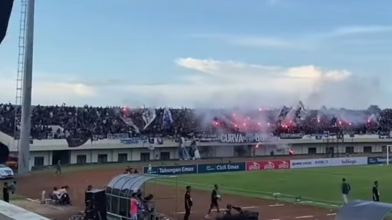Laga Tunda Persela vs Persijap: Dampaknya bagi PSKC, PSPS Menanti Hasil, Persaingan Klasemen Liga 2 Memanas